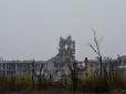 Пекло на землі: У мережу виклали шокуючі фото околиць Донецького аеропорту