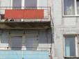 П'яним ліз в гуртожиток: У Харкові загинув студент, зірвавшись з балкона