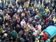 У Тернополі неспокійно: Протестувальники зірвали засідання міськради (фото, відео)