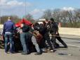 Жахлива ДТП: На Одещині легкове авто розірвало навпіл, загинула дитина (фото)
