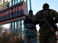 Стрілянина з кулемета, місто перекрите: У центрі Донецька підірвали якусь 