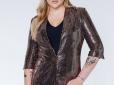 Ведучою 
