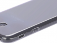 Під силу кожному: Як швидко та ефективно в домашніх умовах очистити силіконовий чохол для телефону